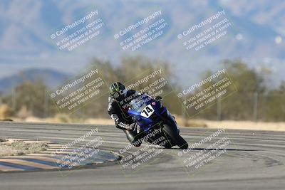 media/Dec-07-2025-CVMA (Sun) [[3e7d2de5dc]]/Race 12- Formula 40 MW and LW/